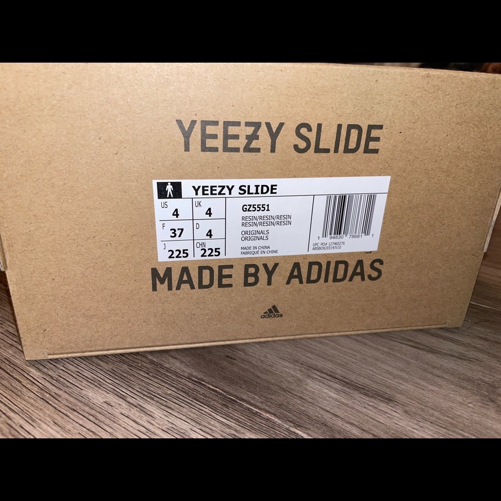 Adidas Yeezy Slide: Resin - Picture 8 of 11